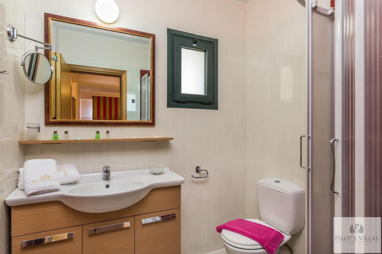 Pilot'S Villas Luxury Suites Limenas Chersonisou Exterior foto