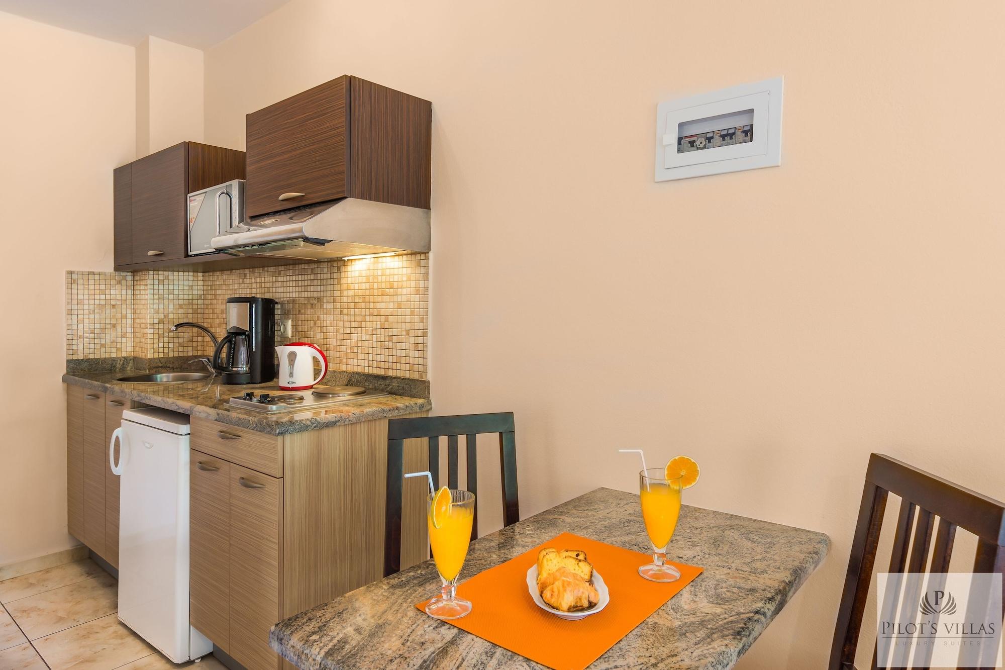 Pilot'S Villas Luxury Suites Limenas Chersonisou Exterior foto
