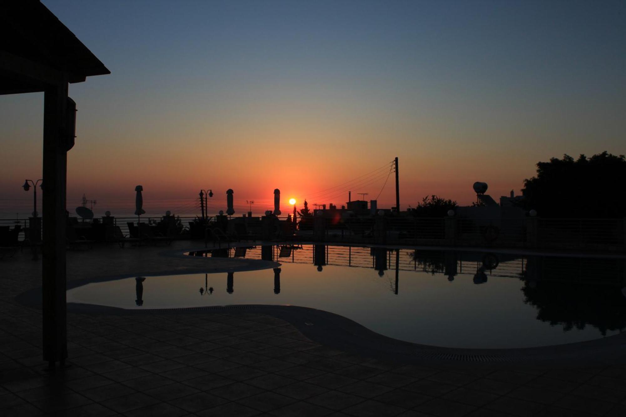 Pilot'S Villas Luxury Suites Limenas Chersonisou Exterior foto