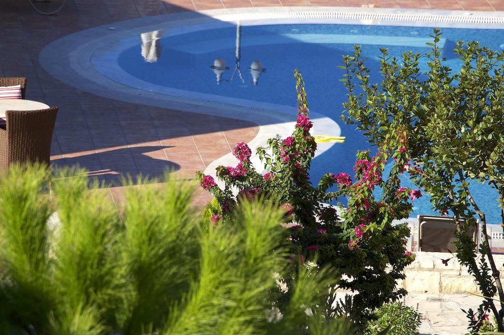 Pilot'S Villas Luxury Suites Limenas Chersonisou Exterior foto